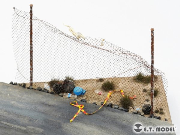 E.T. Model T-155 1/35 Chain Link Fence