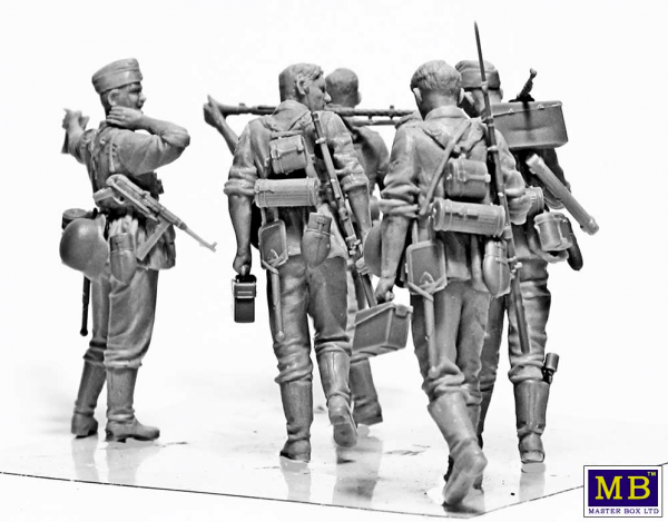 Master Box 35249 Hot Summer 1941 German Infantry WW II era 1/35