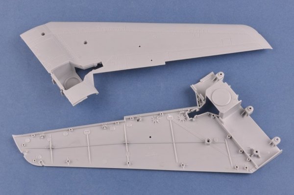 Hobby Boss 81808 F-86F-30 Sabre 1/18