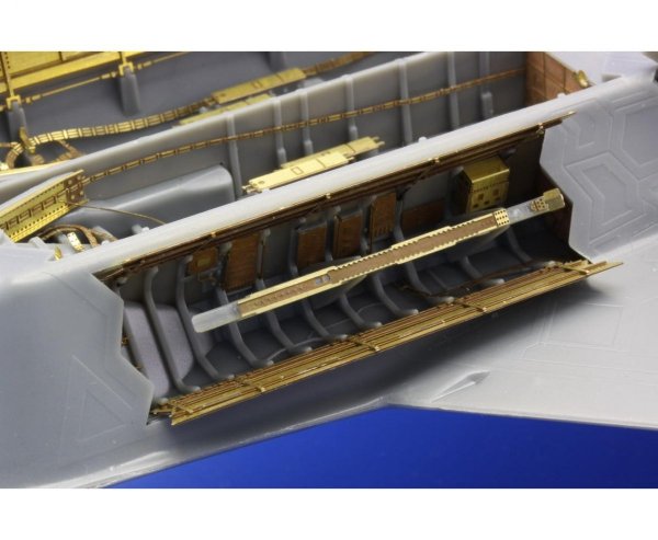 Eduard 72517 F-22 bomb bay 1/72 FUJIMI