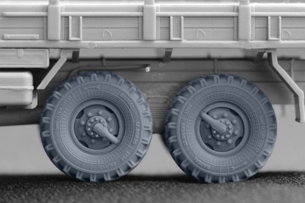 ScaleX WM 72001 ZIL 131 Ordinary wheel set (for ICM) 1/72