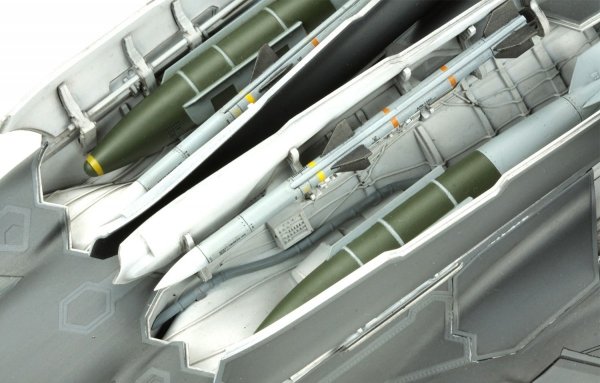 Meng LS-008 F-35A Lightning II Lockheed Martin Fighter JASDF 1/48