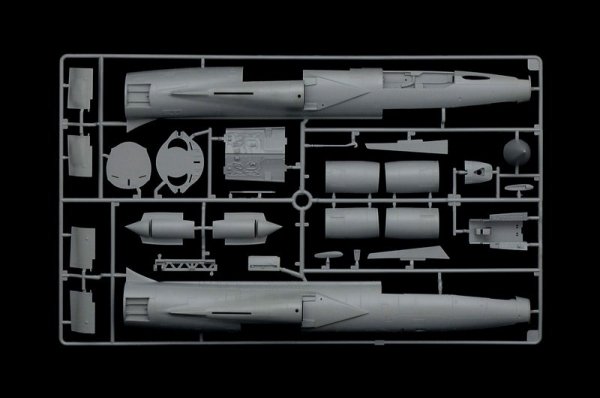 Italeri 2515 F-104 STARFIGHTER A/C 1/32