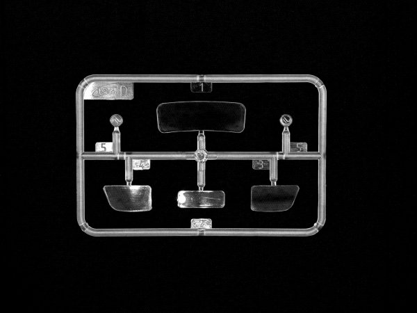 ICM DS3523 Sankas WWII Wehrmacht Ambulance Trucks 1/35