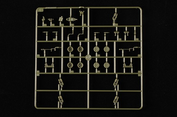 Hobby Boss 82964 DF-61 ICBM 1/72