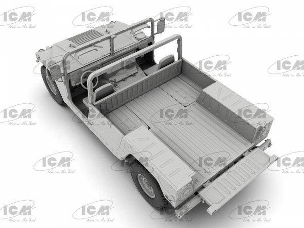 ICM 35435 Humvee M1097A2 1/35