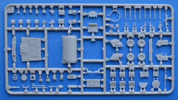 ACE 72421 VBL Milan AT missile carrier 1/72