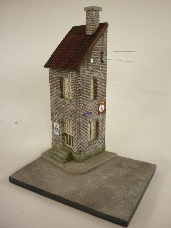 RT-Diorama 35254 Diorama-Base: European Corner Building 1/35
