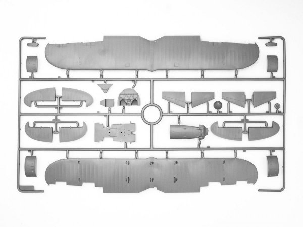ICM 32024 CR. 42CN WWII Italian Night Fighter 1/32