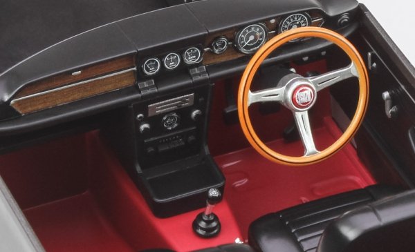 Hasegawa 20701 Isuzu Bellett 1600GT (1966) 1/24