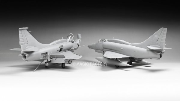 Magic Factory 5002 A-4M Skyhawk Light Attack Aircraft 2 in 1 1/48
