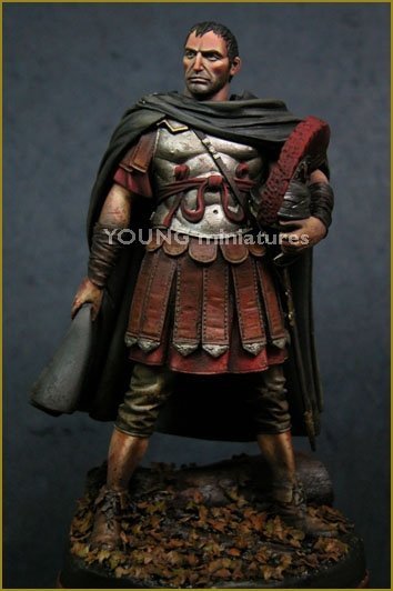 Young Miniatures YH9002-R Roman Officer 1st A.D 90mm