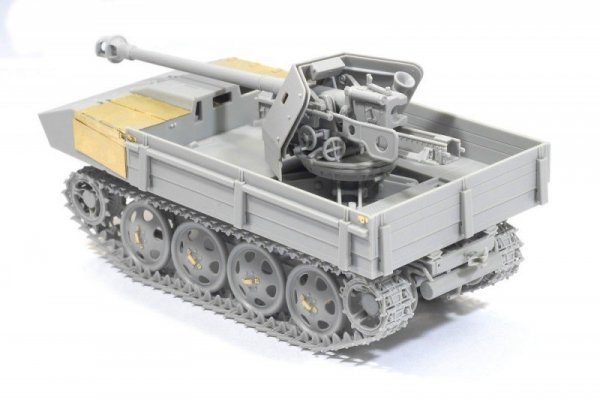 Dragon 6640 7.5cm PaK 40/4 auf RSO (1:35)
