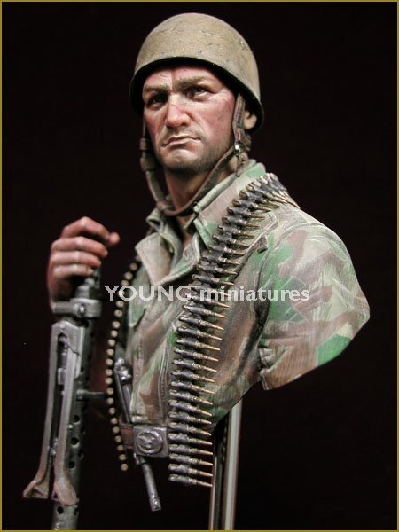 Young Miniatures YM1844 German Fallschirmjager Monte Cassino 1944 1/10