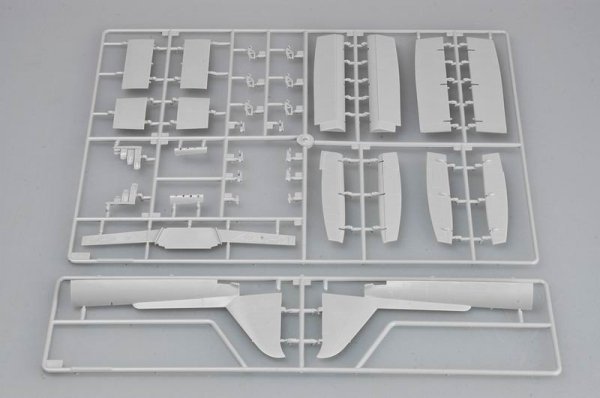 Trumpeter 02265 P-47N Thunderbolt (1:32)