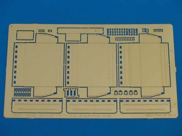 Aber 48025 Cromwell Mk.IV - część 3- boczne zasobniki (TAM) 1/48