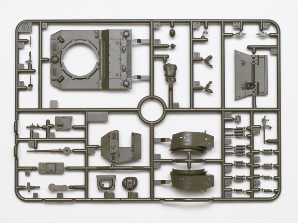 Tamiya 32606 US Light Tank M5A1 Stuart 1/48
