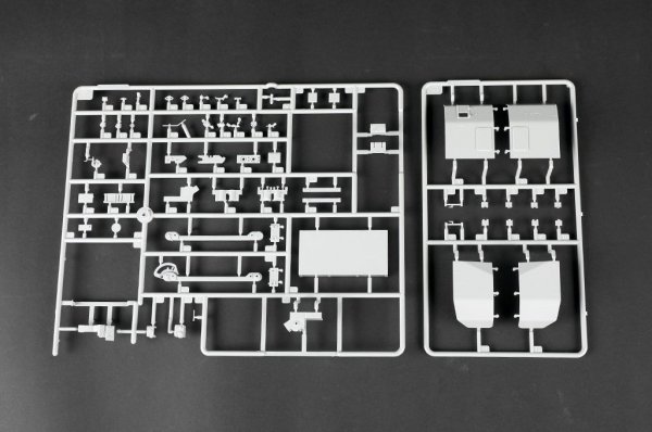 Trumpeter 09586 E-100 Flakpanzer w/Flakrakete Rheintocher I 1/35