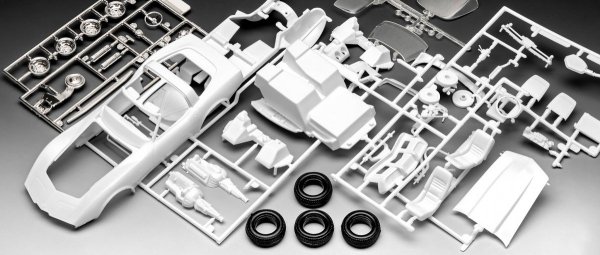 Revell 67646 78 Corvette Indy Pace Car - Model Set 1/24