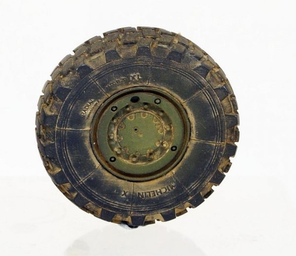 Panzer Art RE35-488 SPz 2 “Luchs” road wheels (Michelin X pattern) 1/35