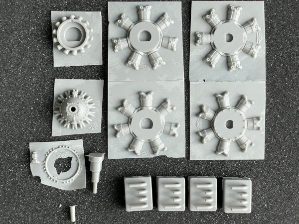 Infinity Models INF3205 Aichi D3A1 Val 1/32