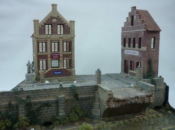 RT-Diorama 35215 Diorama-Base:&quot;Broken Bridge&quot; 1/35
