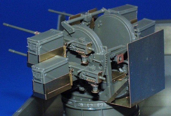 Eduard 35439 M-35A1 Gun Truck 1/35 AFV Club