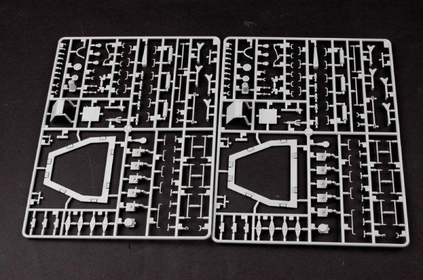 Trumpeter 00219 German Panzerlok BR57 Armoured Locomotive (1:35)