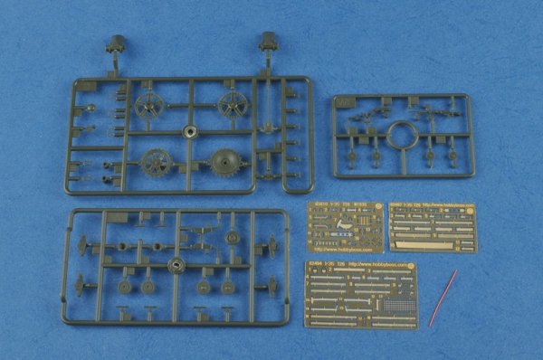 Hobby Boss 83810 Soviet T-26 Light Infantry Tank Mod.1936-1937 (1:35)