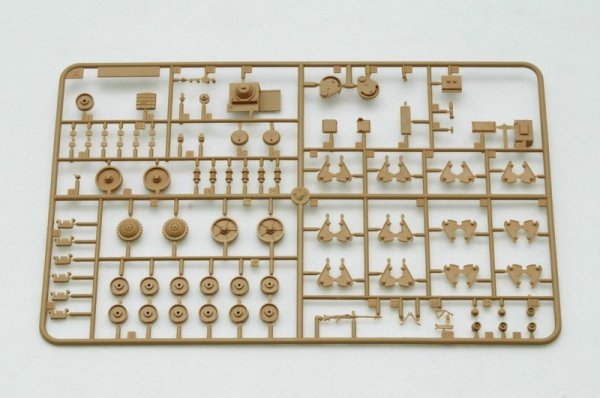 Trumpeter 00352 France 39(H) TANK SA 38 37mm gun (1:35)