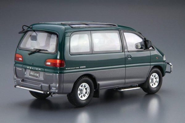 Aoshima 05667 Mitsubishi PE8W Delica Space Gear '96 1/24