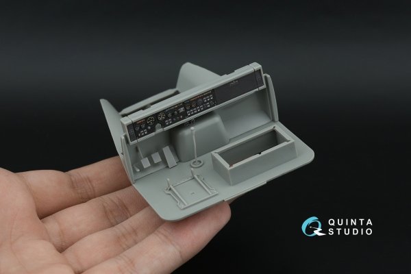 Quinta Studio QD+35162 KrAZ-6322 3D-Printed &amp; coloured Interior on decal paper (Takom) (with 3D-printed resin parts) 1/35