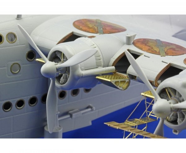 Eduard 72586 Sunderland Mk. III maintenence platforms 1/72 ITALERI