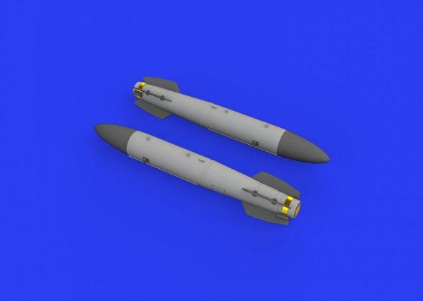 Eduard 648459 B43-0 Nuclear Weapon w/ SC43-3/ -6 tail assembly 1/48 