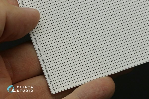 Quinta Studio QRV-022 Single riveting rows (rivet size 0.25 mm, gap 1.0 mm, suits 1/24 scale), Black color, total length 5,8 m/19 ft