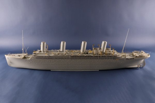 Trumpeter 03721 HMHS Britannic 1/200 