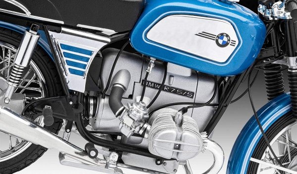 Revell 07938 BMW R75/5 (1:8)