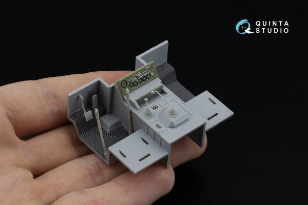 Quinta Studio QD+35170 GT-SM 3D-Printed &amp; coloured Interior on decal paper (AVD) (with 3D-printed resin parts) 1/35