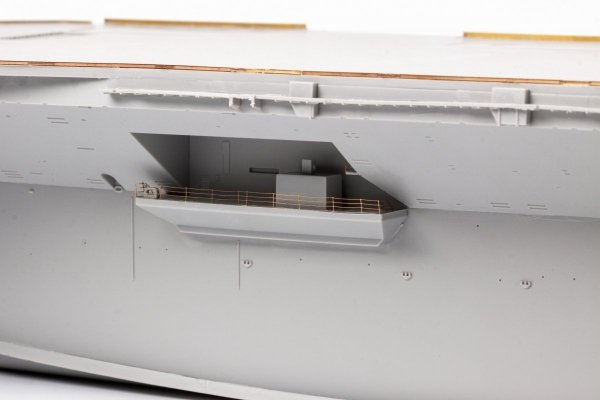 Eduard 53283 USS Constellation CV-64 part 3 - railings &amp; safety nets TRUMPETER 1/350