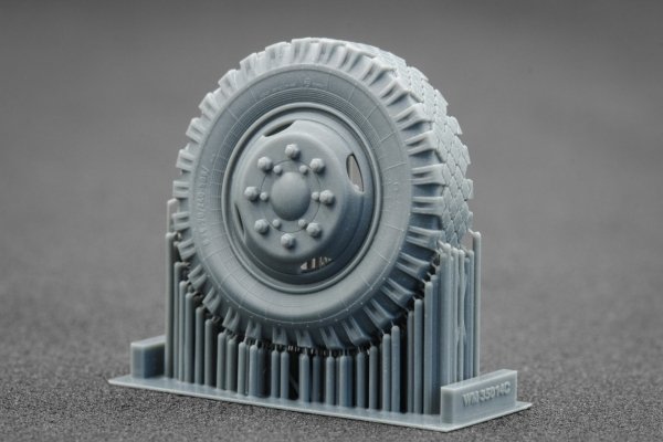 ScaleX WM 35014С D-30 Ordinary and sagged wheel set (for Trumpeter) 1/35