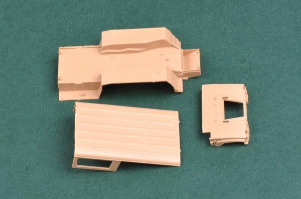 Hobby Boss 82468 Meng Shi 1.5 ton MLUV-Hardtop Version A (1:35)