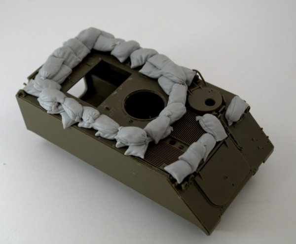 Panzer Art RE35-595 Sand armor for M113 APC (Vietnam War) 1/35