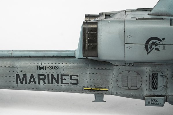 Trumpeter 05116U AH-1W Super Cobra  - USZKODZONE / DAMAGED 1/35