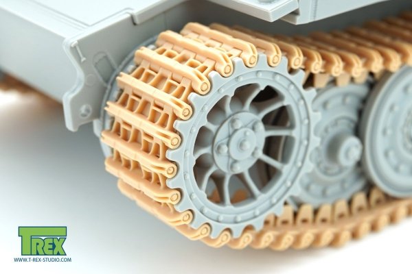 T-Rex Studio TR85010 Tiger Tracks Transport Type 1/35