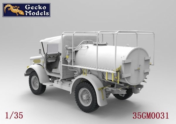 Gecko Models 35GM0031 Bedford MWC 15-cwt 4x2 200 Gallon Water Bowser Truck (Open Cab Aeroscreen) 1/35