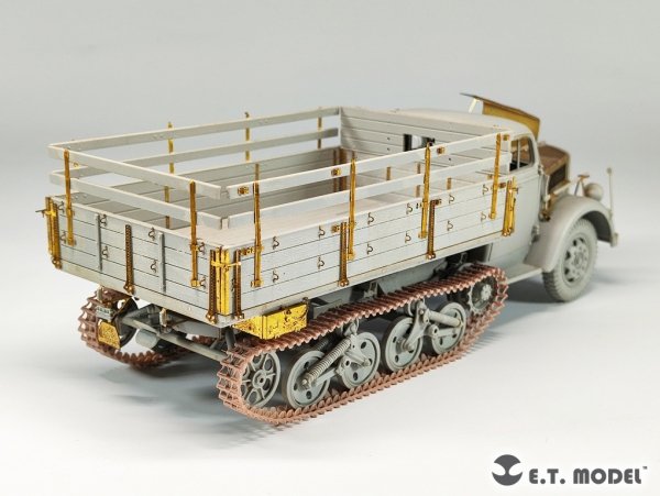 E.T. Model P35-400 WWII German Pz.Kpfw.I Workable Track (3D Printed) For DRAGON/HOBBYBOSS/TAKOM Kit 1/35