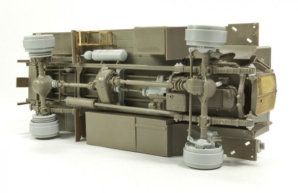 AFV Club 35227 AEC Dorchester 4x4 ACV (Full Interior) (1:35)