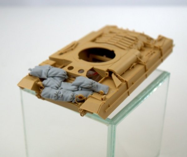 Panzer Art  RE35-558 Sandbags armor for A15 “Crusader” 1/35