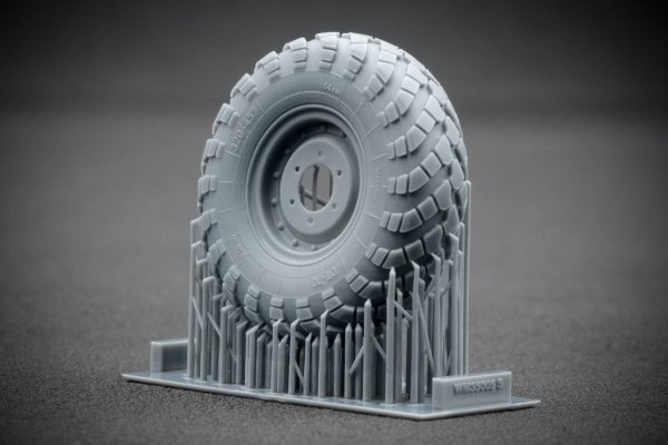 ScaleX WM 35005S GAZ-66 Sagged wheel set (for Trumpeter) 1/35