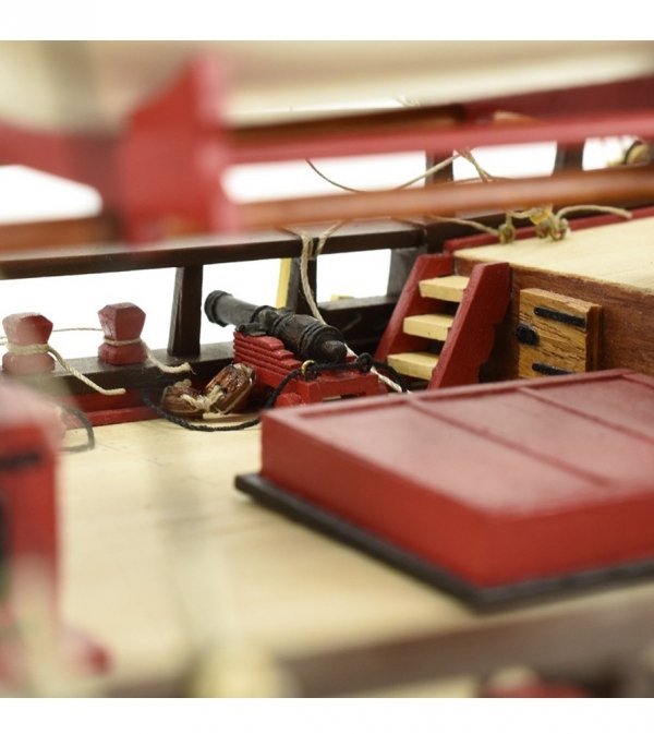 ARTESANIA LATINA 22520 HMS Endeavour - James Cook's legendary ship 1/65